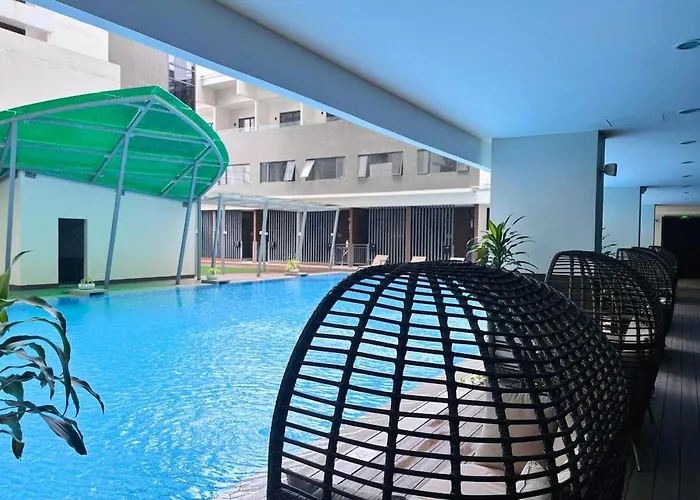 Resort-style With Pool, Sauna, Gym-walk To It Park Апартаменты